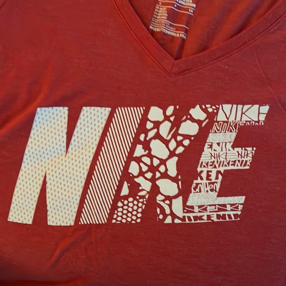 Women’s V-neck Nike Tee Size Sm - Picture 3 of 3